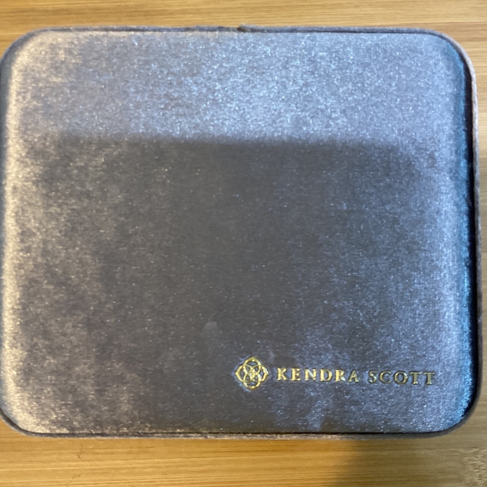 Kendra Scott Velvet jewelry box